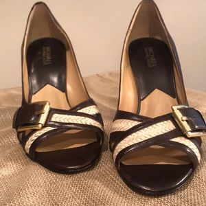 MICHAEL Michael Kors Peep Toe Pumps